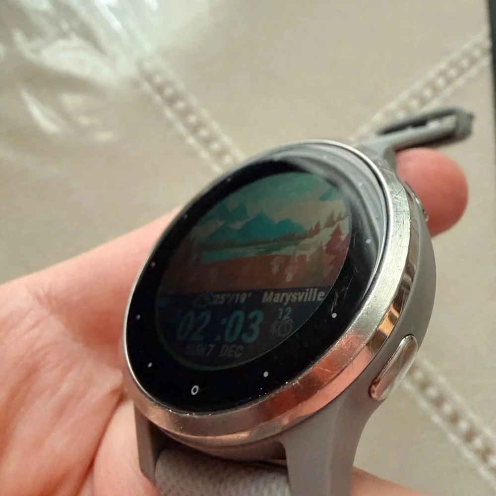 Garmin vivo active 4s 40mm - Picture 2 of 3